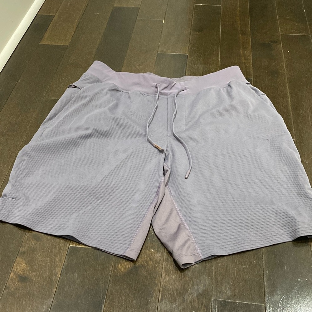 Men’s Lululemon shorts